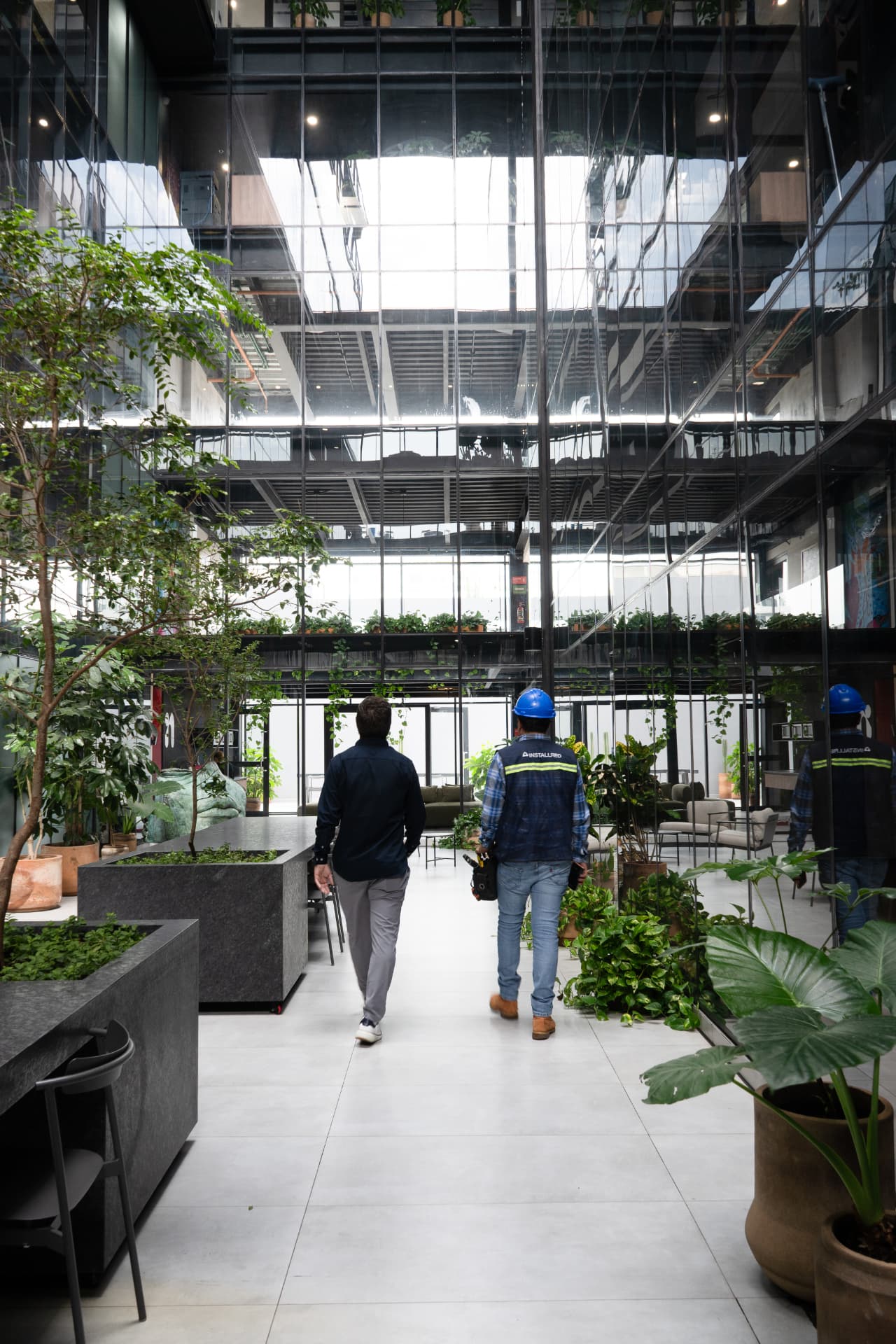 Torre Nous — Corporativo, Vertical — Installred